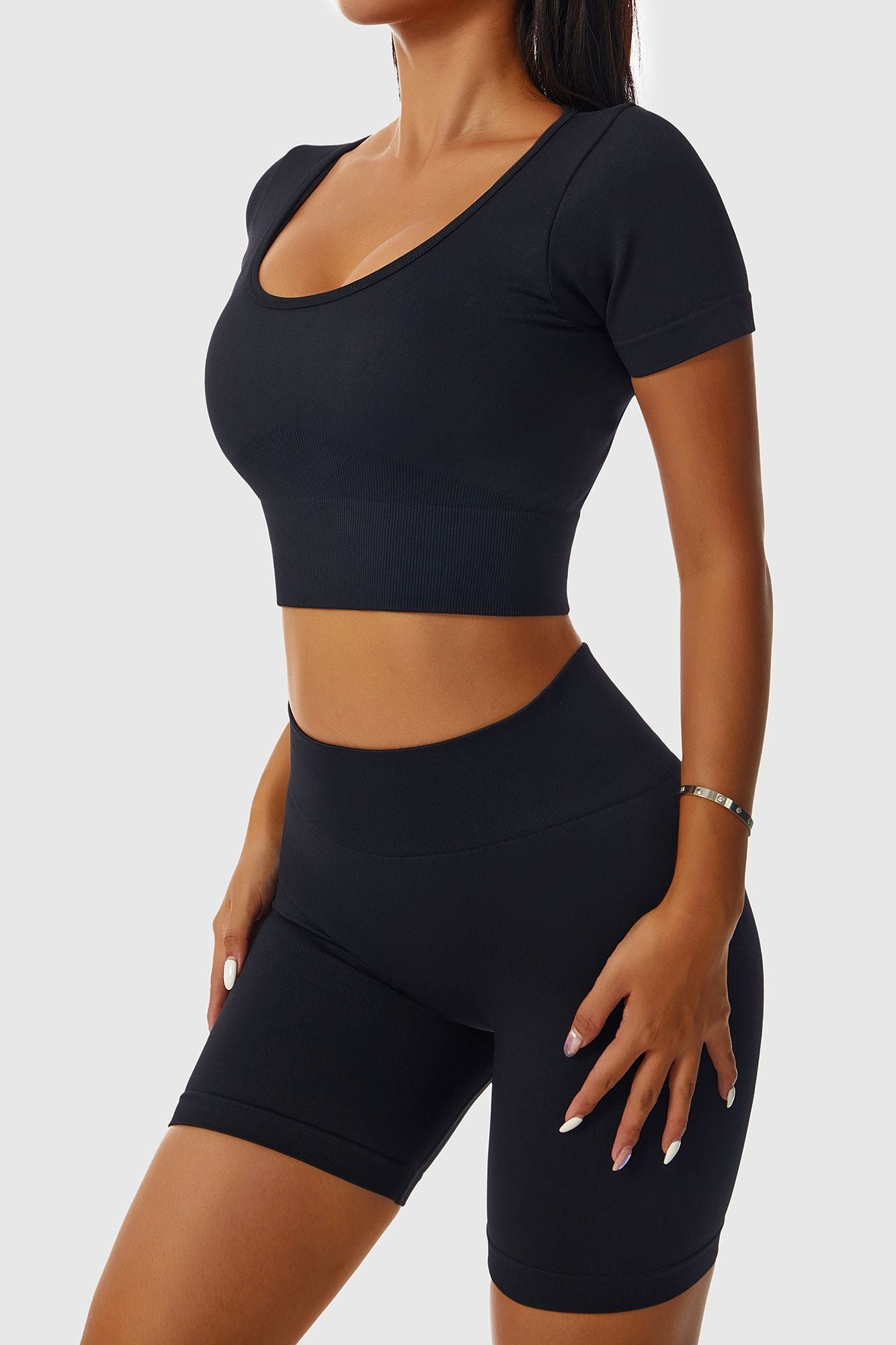 로우 스쿠프 넥 반팔 크롭 탑