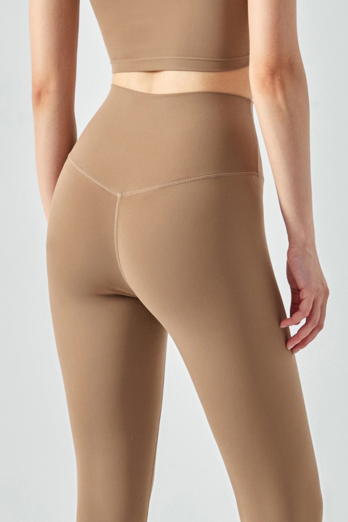 No Front Seam Capri Leggings