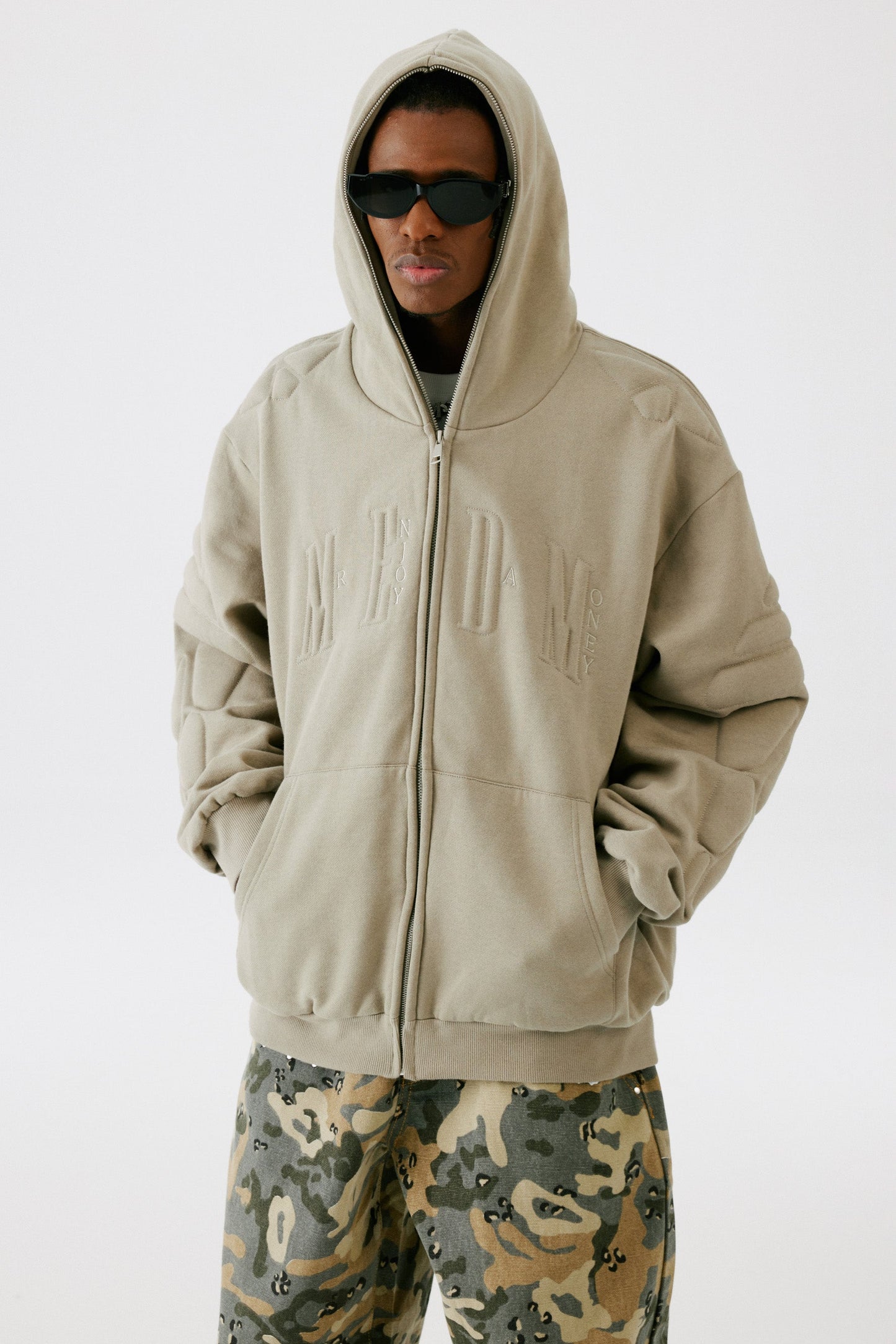 MEDM 3차원 집업 후디