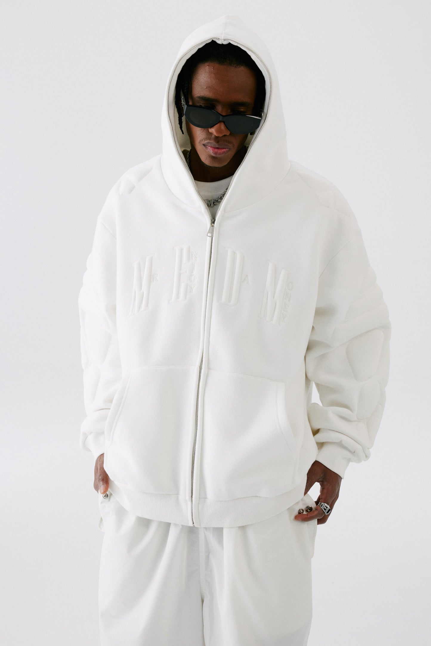 MEDM 3차원 집업 후디