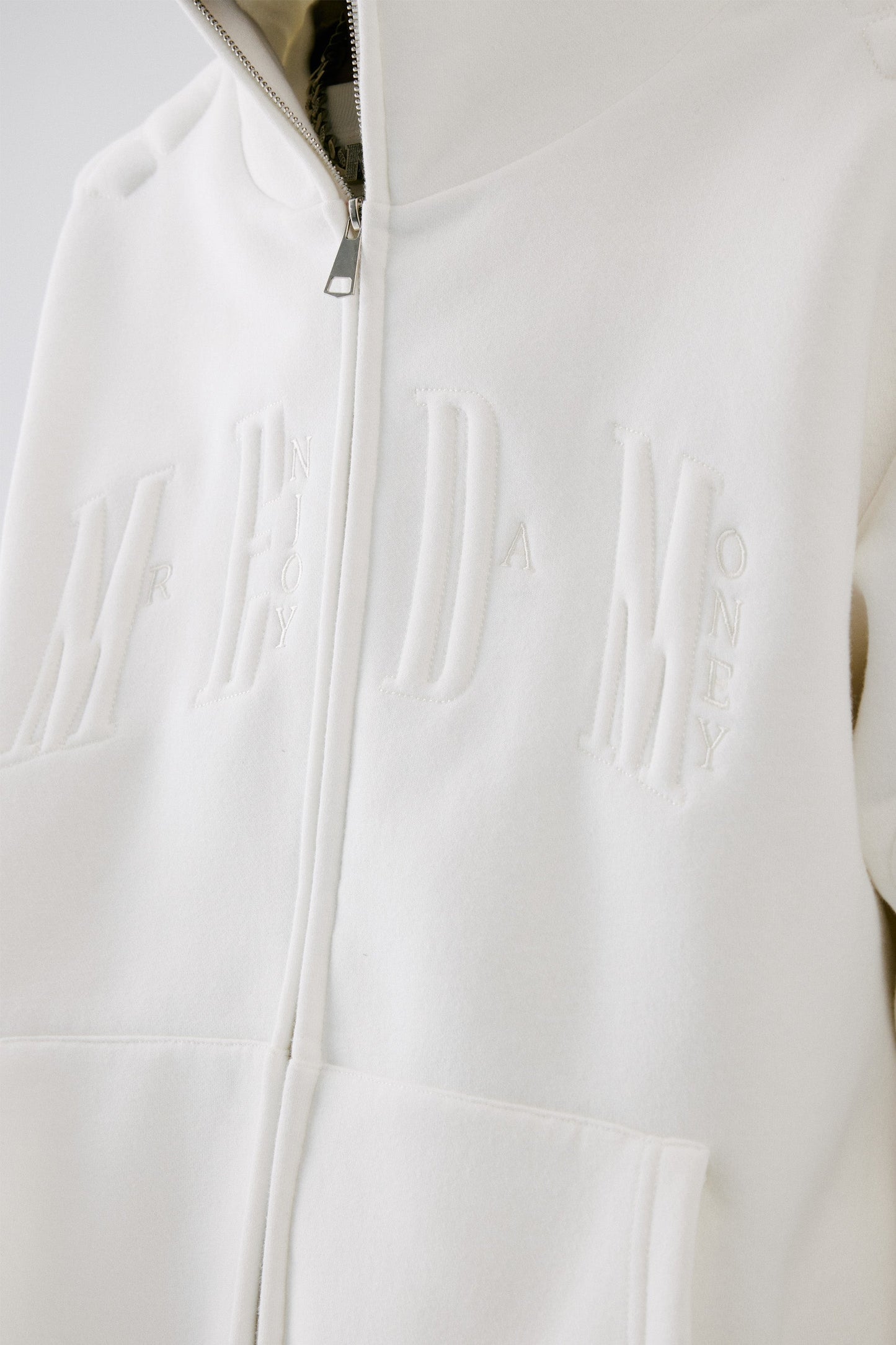 MEDM 3차원 집업 후디