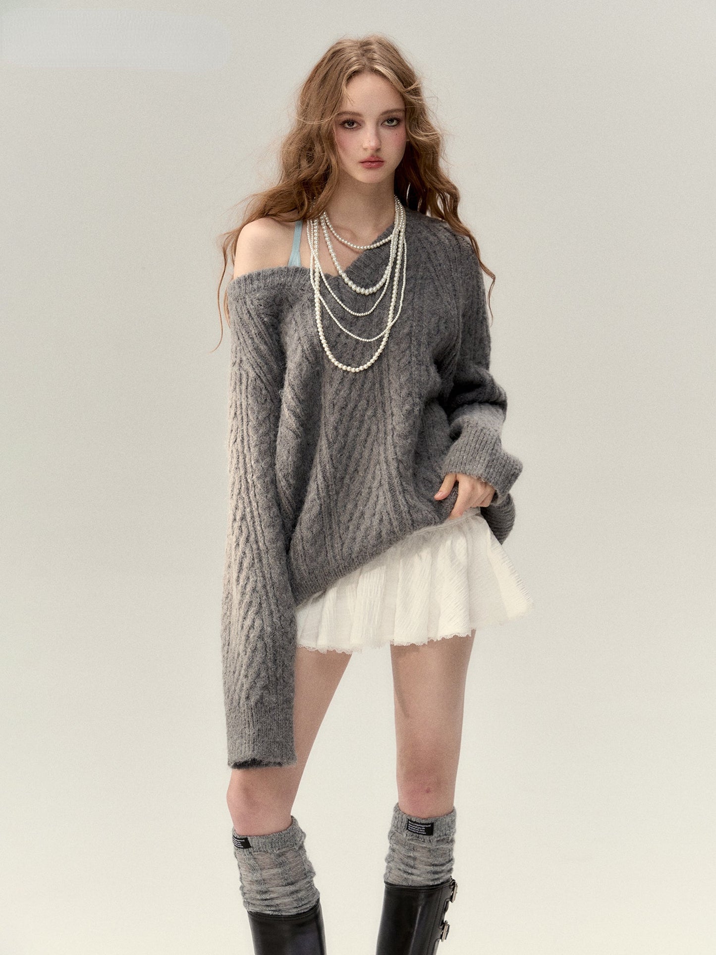 Reversible V-neck Knit Sweater